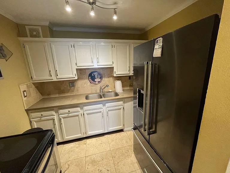 405 Dunwoody St #3 — Photo 6