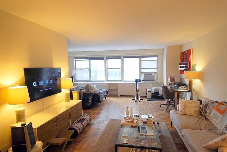 1st image of 155 E 34th St APT 2L