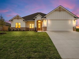 1333 Red Rock Rd, Hewitt, TX 76643
