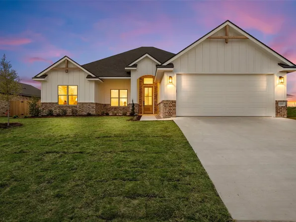 1333 Red Rock Rd, Hewitt, TX 76643