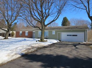 60 Panorama Trl, Rochester, NY 14625