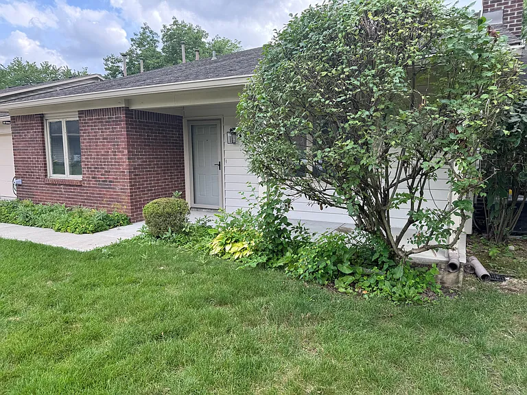 9332 Cinnebar Dr — Photo 1