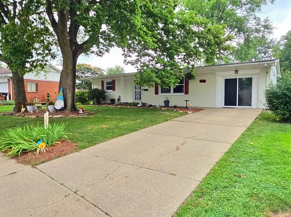 510 E Campbell St, Edinburgh, IN 46124