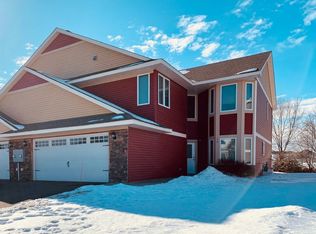 49 Meadowlark Ln, Hudson, WI 54016