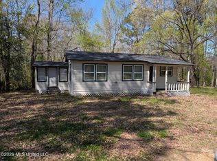 294 Cranfield Rd, Roxie, MS 39661