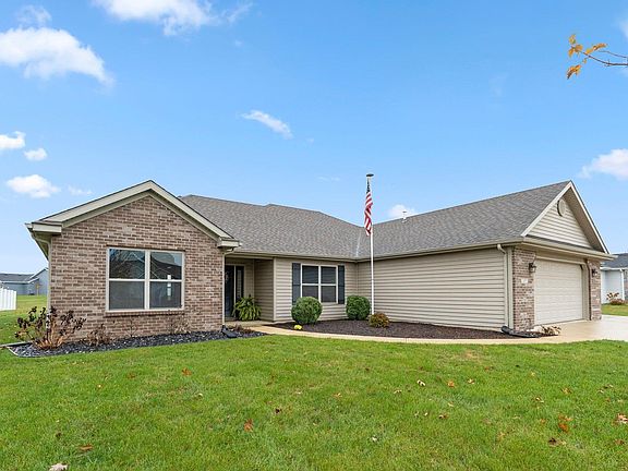 2nd image of 3077 E Pickett Ln