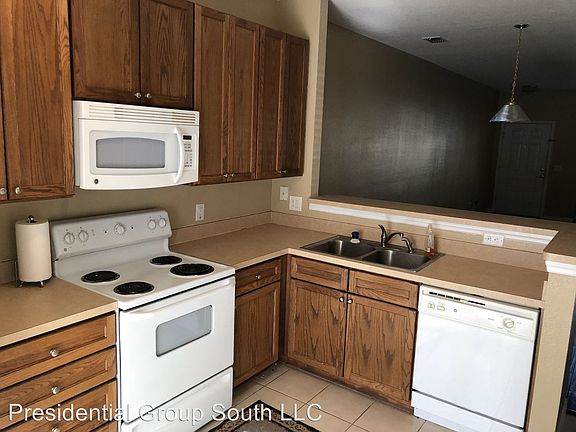 5th image of 10080 Regent Park Dr