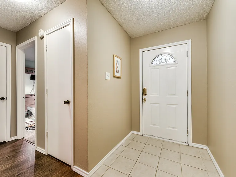 515 Anice Ln — Photo 5