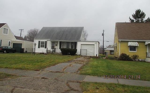 1st image of 823 Birchwood Ave