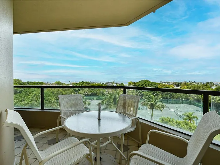 1211 Gulf Of Mexico Dr #302 — Photo 31