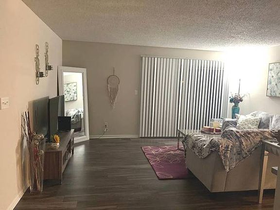 3rd image of 1301 Ivy Ln APT 102