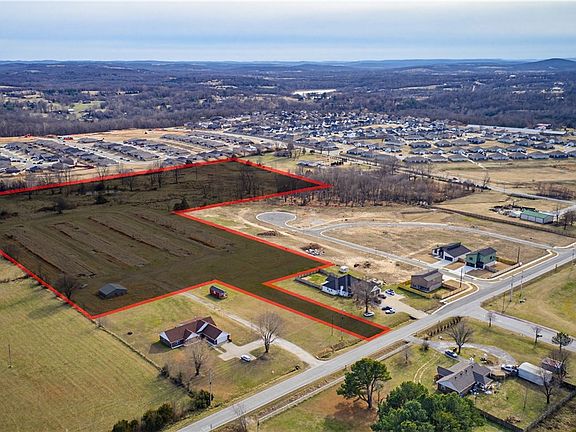 3rd image of 3221 Habberton Rd