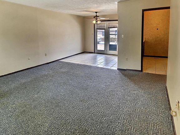 2nd image of 2957 Thames Ln