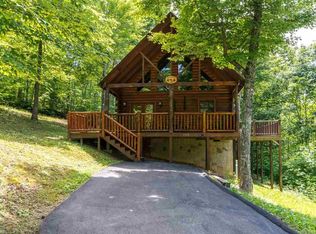1732 Azalea Cir, Sevierville, TN 37876