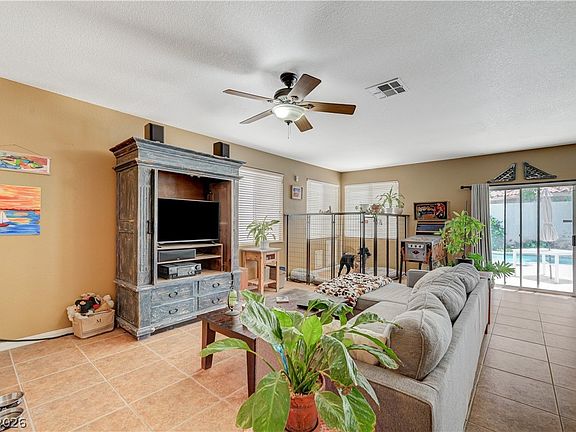 4th image of 8429 Bay Point Dr