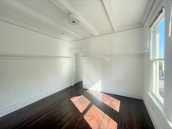 4th image of 4401 20th St #A