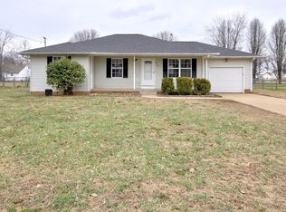 915 Desota Ln, Oak Grove, KY 42262
