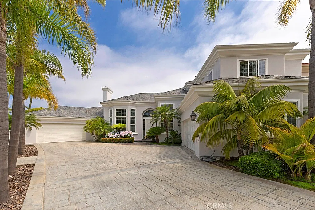 4 bed, 4.5 bath, 3695 sqft, $30,000 — Photo 4