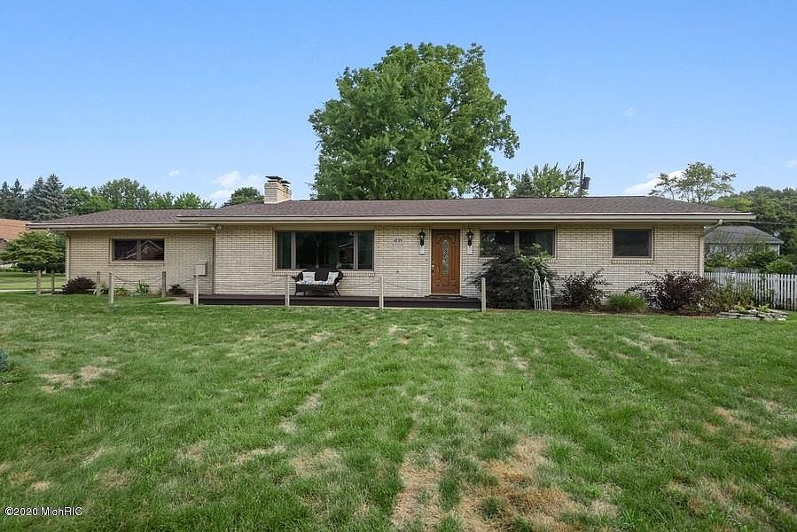 1st image of 1635 S Bonny Bruce Dr