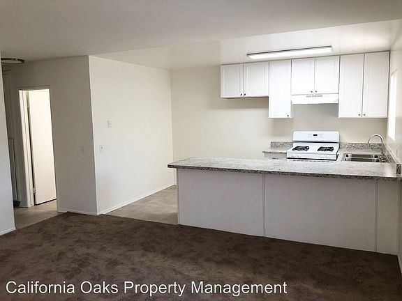 5th image of 1075 N Olive St APT 32