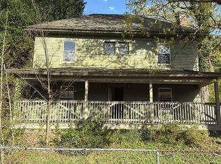 412 N Main St, Roxboro, NC 27573