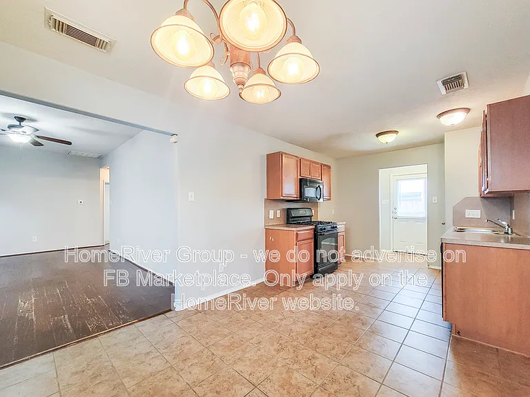 7206 Cool Springs Ct — Photo 10