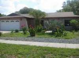 435 Evergreen Dr, Oldsmar, FL 34677