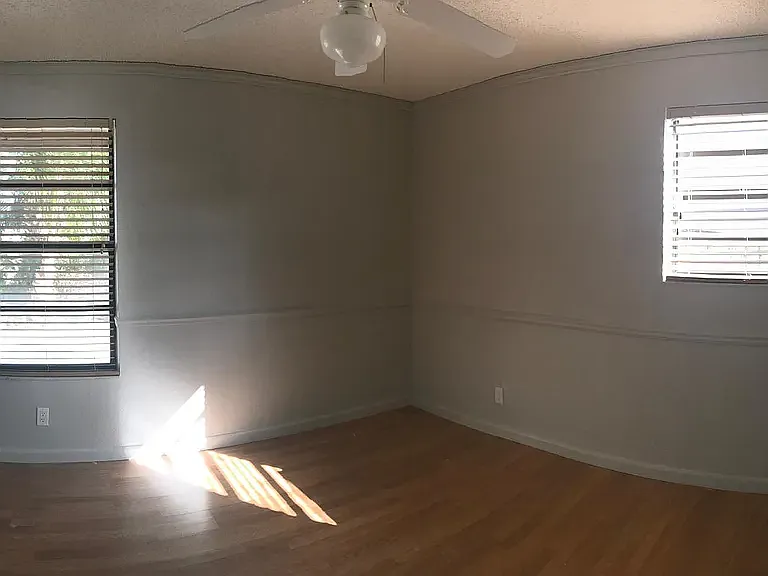 7723 Hilltop Dr — Photo 7
