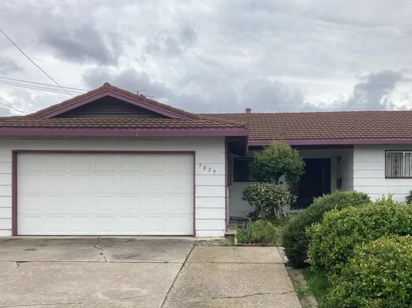 7039 Villa Dr, Stockton, CA 95207