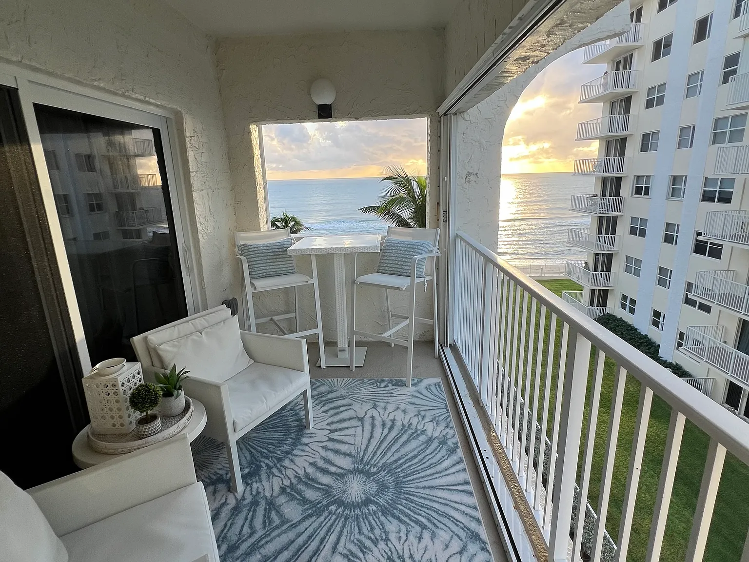 S Ocean Blvd, South Palm Beach — Photo 2