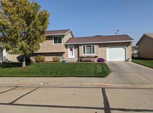 2016 C St, Cozad, NE 69130