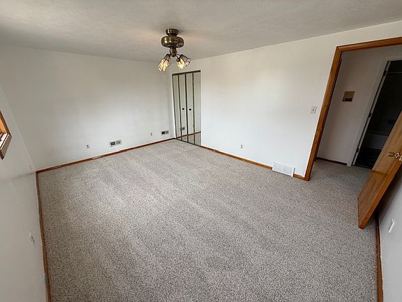 4th image of 6107 Greene Dr