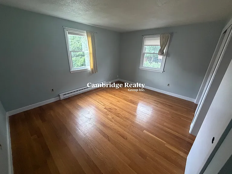 90-92 Sylvia St #2 — Photo 20