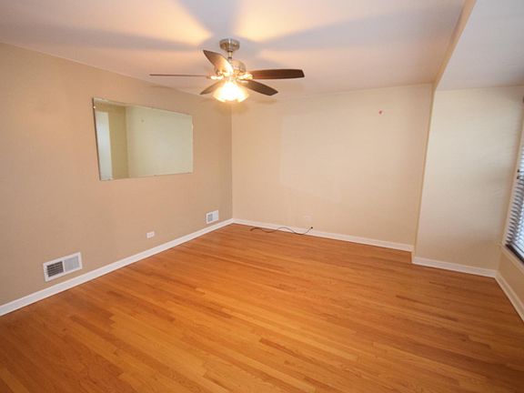 3rd image of 5551 S Mason Ave #1