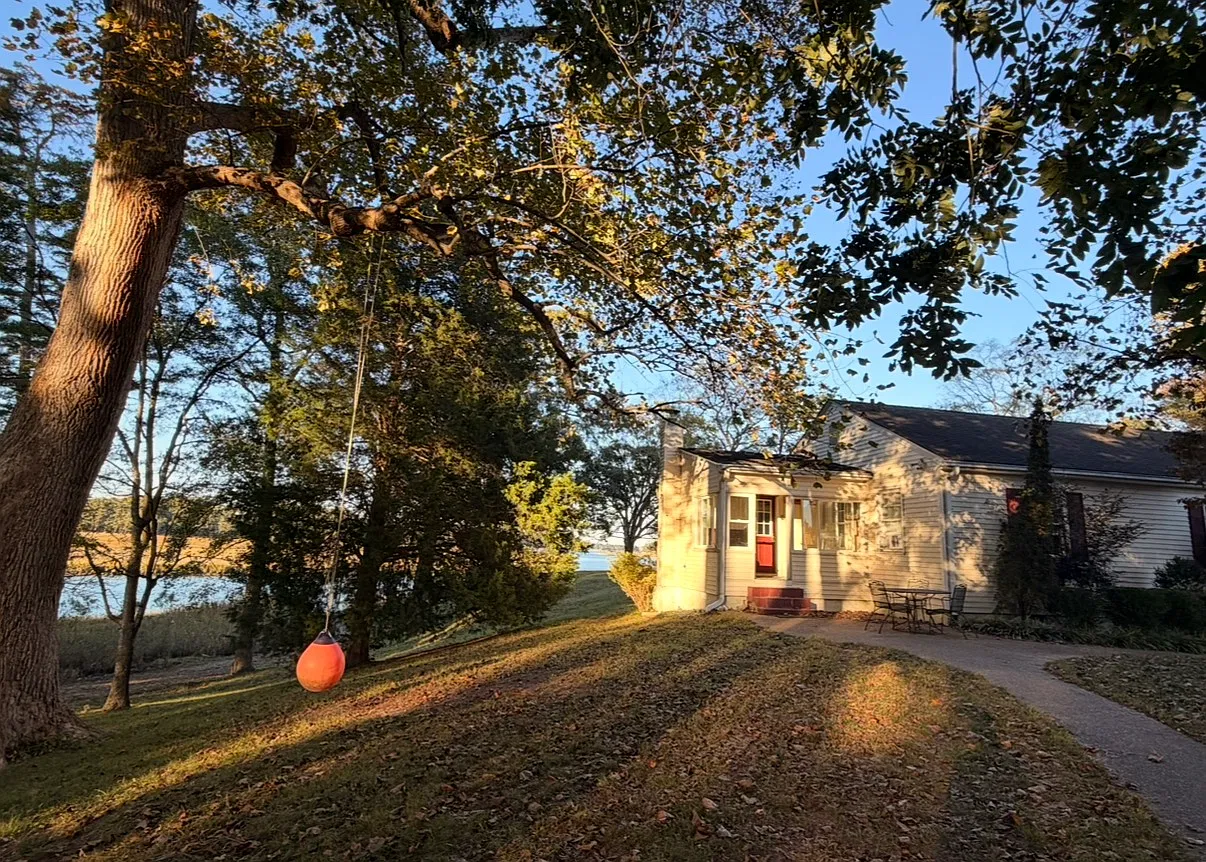 3 bed, 2300 sqft, $3,250 — Photo 3