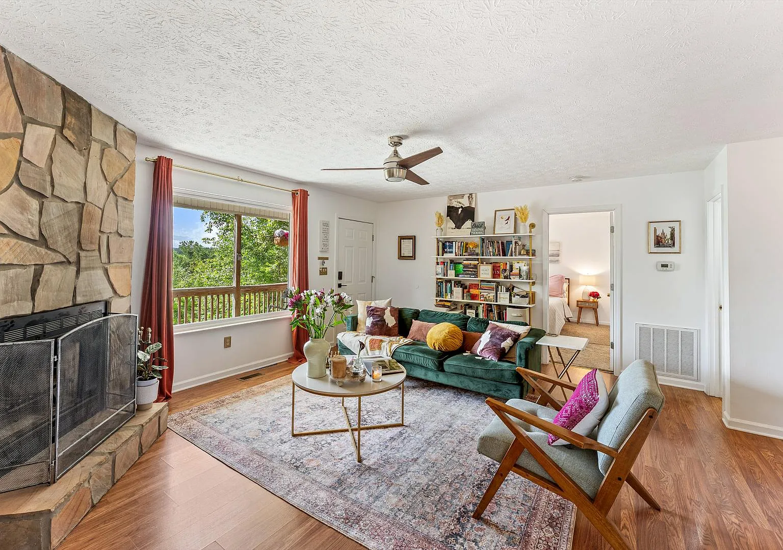 1720 Moon Ct — Photo 1