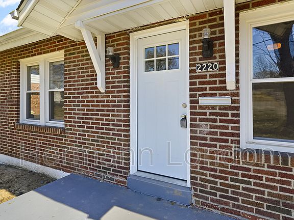 3rd image of 2220 Wismer Ave