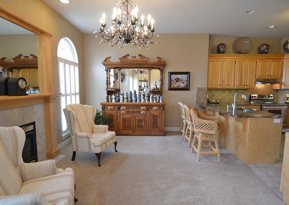 1st image of 304 Marco Dr
