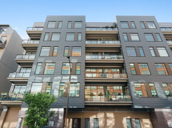 28 N Carpenter St #4S, Chicago, IL 60607