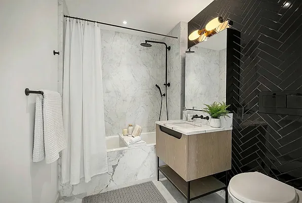 Bathroom, photo 1