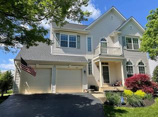 107 Courier Ct NE, Leesburg, VA 20176