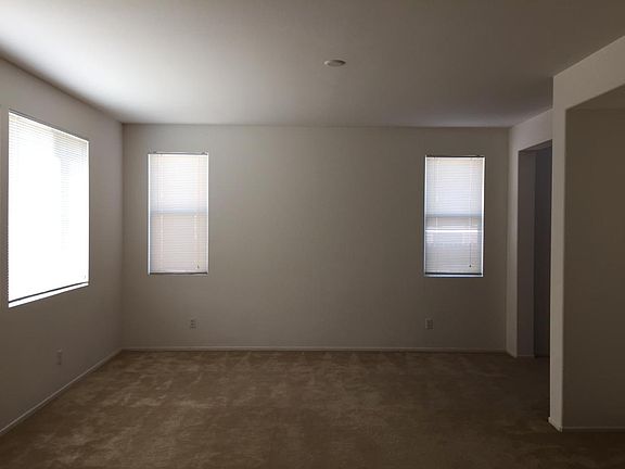 3rd image of 13556 Winewood St