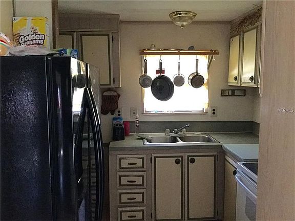4th image of 47234 East Ave