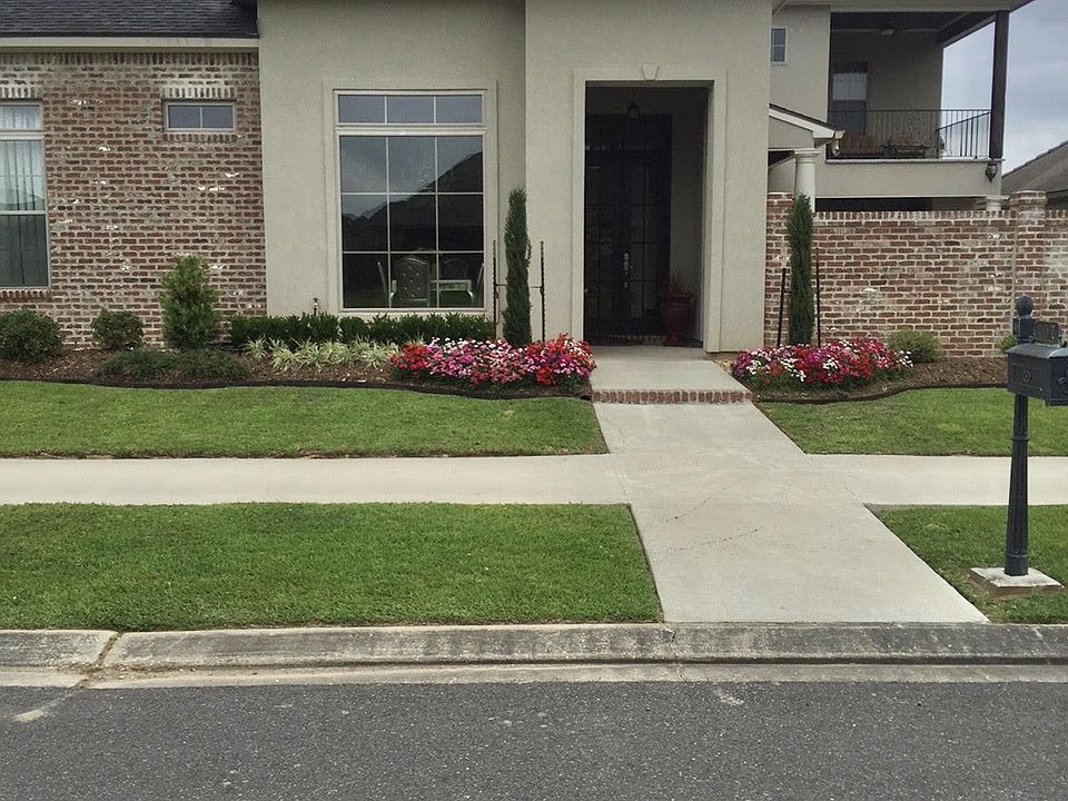 1st image of 107 Mont De Marsan Dr