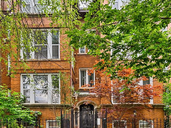 2nd image of 5245 N Winthrop Ave #3