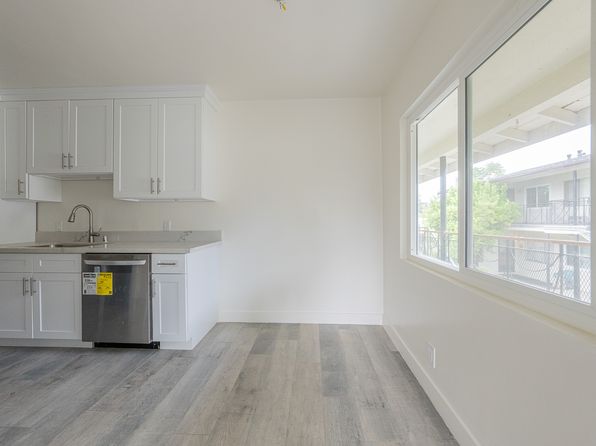 10039-10043 Haines Canyon Ave #A