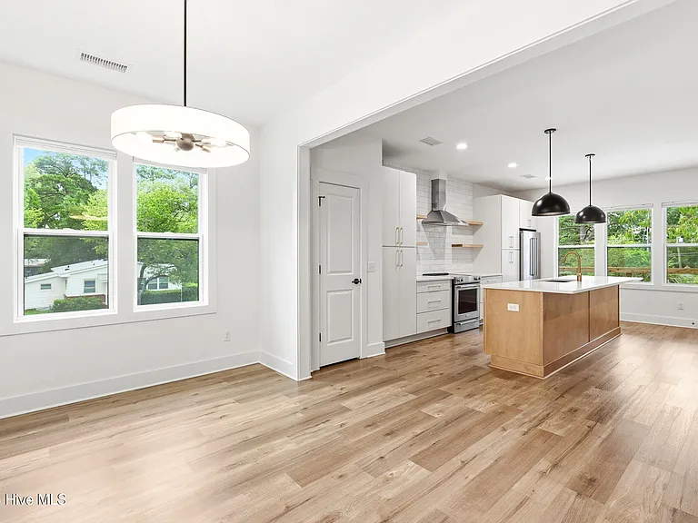 213 Myrtle Ave — Photo 21