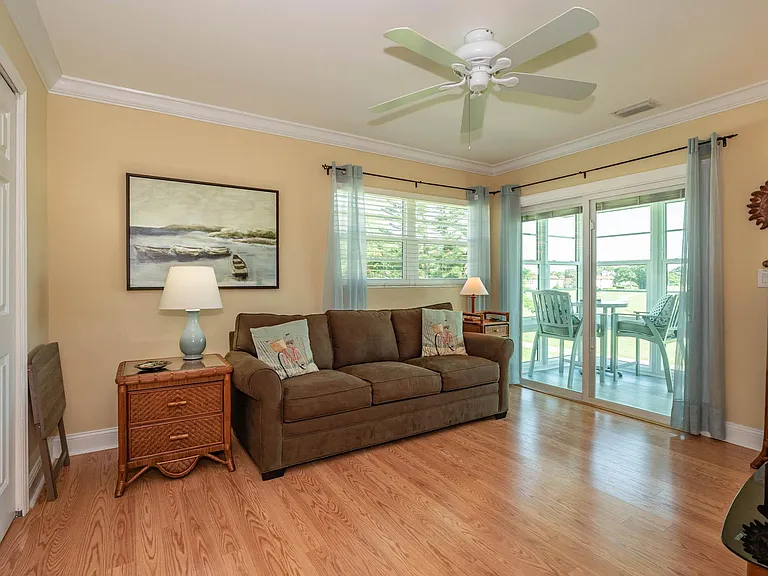 20 Pine Arbor Ln #202 — Photo 27