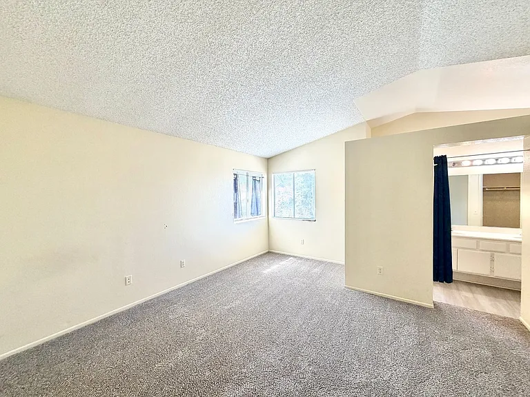541 Ocean Ave — Photo 18