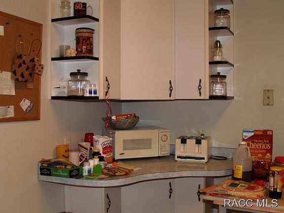 5th image of 4529 N Hidden Oaks Way